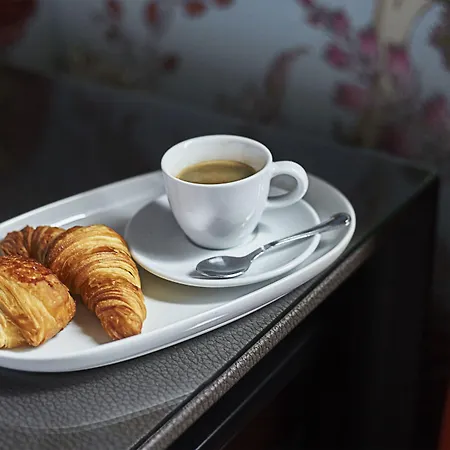 Hotel Saint-paul Rive-gauche 4*