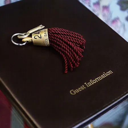 Saint-paul Rive-gauche Hotel 4*