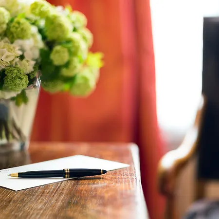 Saint-paul Rive-gauche Hotel 4*