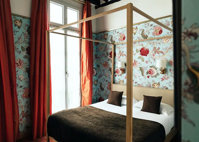 생 폴 리브 고슈 파리