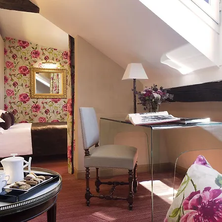 Saint-paul Rive-gauche Hotel 4*