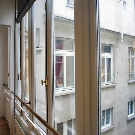 圣保罗河左岸酒店 酒店